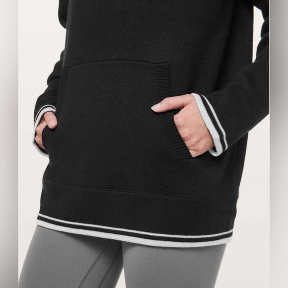 EUC! Lululemon Soothe Away Hoodie, sz 8? (See photos for measurements) - Picture 2 of 12